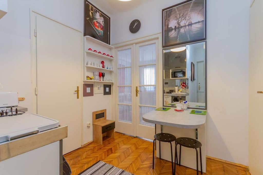 Poppy'S Home By The Danube By Nw Budapest Extérieur photo
